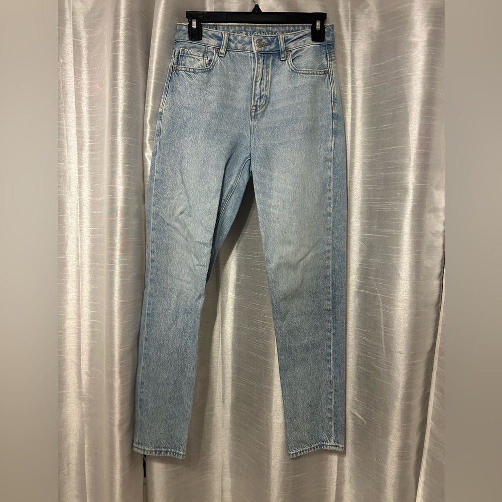 American Eagle Mom Jeans